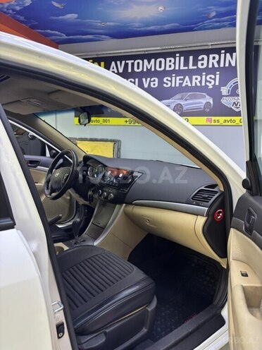 Hyundai Sonata-13