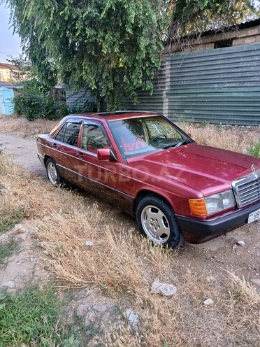 Mercedes 190-6