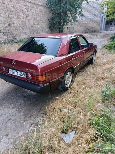 Mercedes 190-9