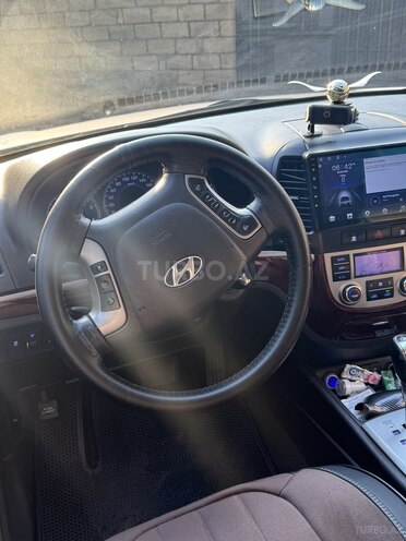 Hyundai Santa Fe-6