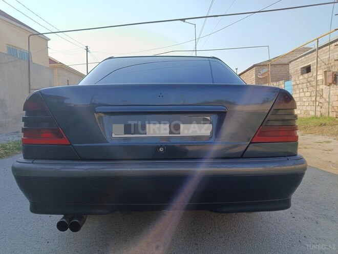Mercedes C 220-10