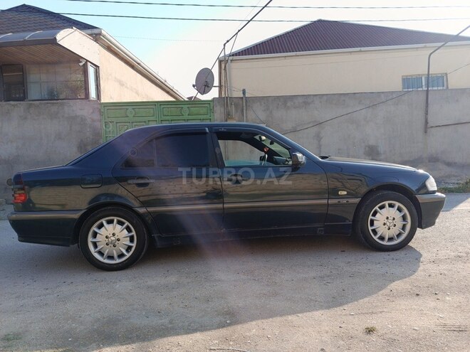 Mercedes C 220-2