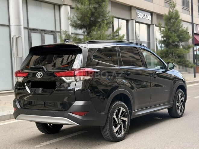 Toyota Rush-7