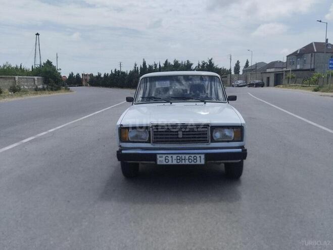 LADA (VAZ) 2107-1