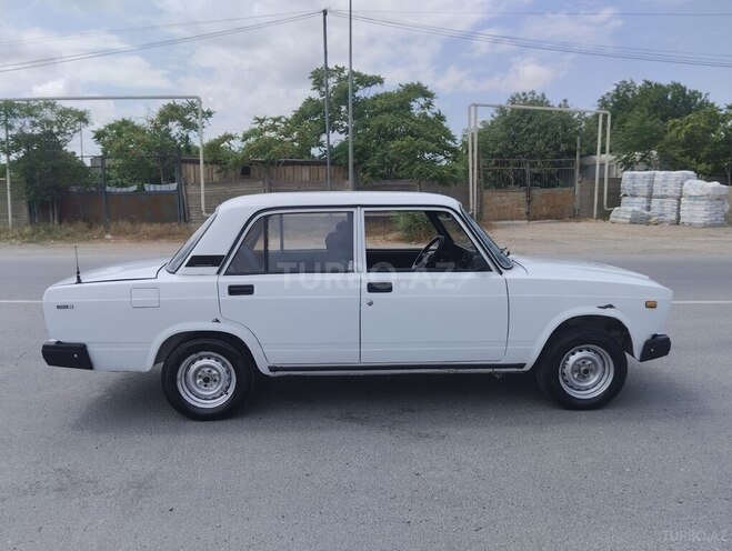 LADA (VAZ) 2107-6