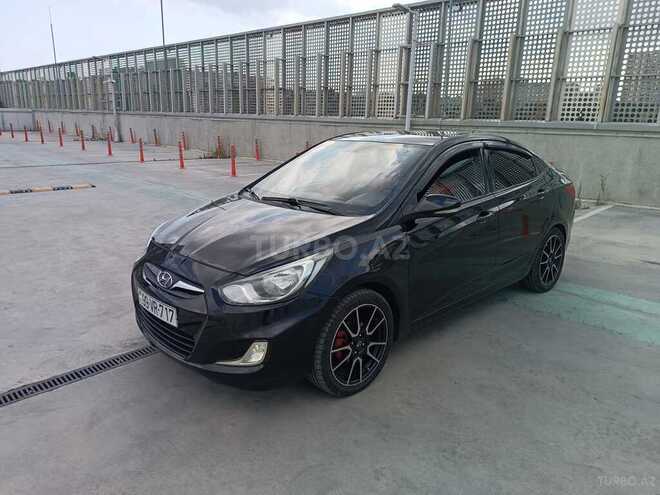 Hyundai Accent-2