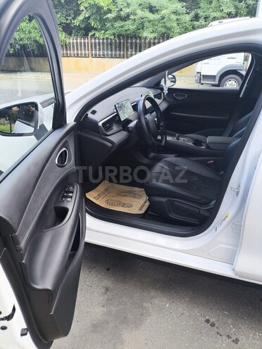 BYD Seal 05-15