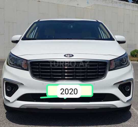 Kia Carnival-1