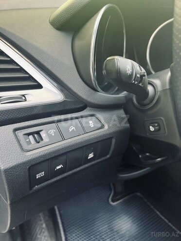 Hyundai Santa Fe-20