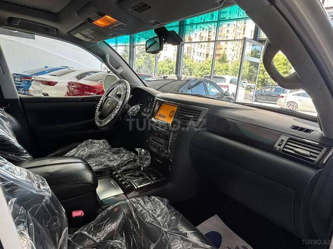 Lexus LX 570-15