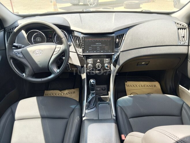 Hyundai Sonata-7