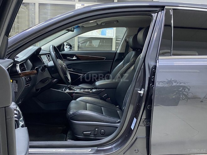 Kia K7-16