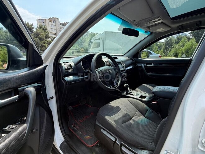 Kia Sorento-8