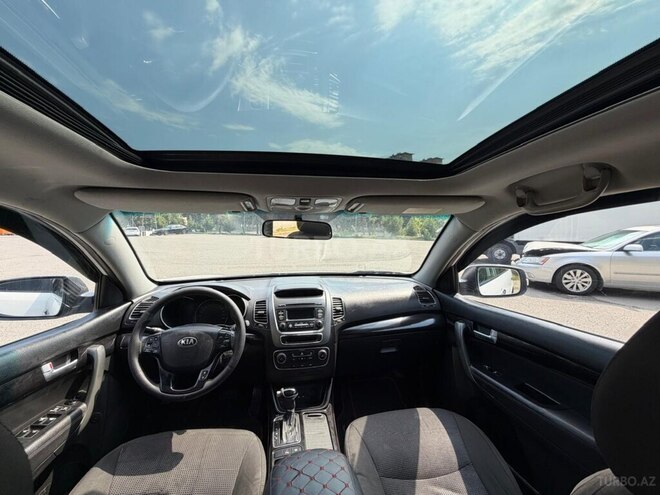 Kia Sorento-9