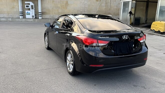 Hyundai Avante-5