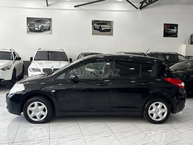 Nissan Tiida-8