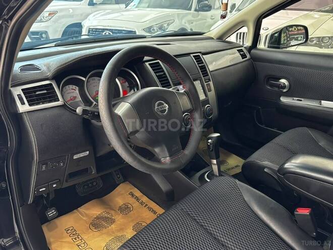 Nissan Tiida-9
