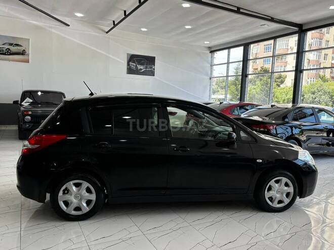 Nissan Tiida-7