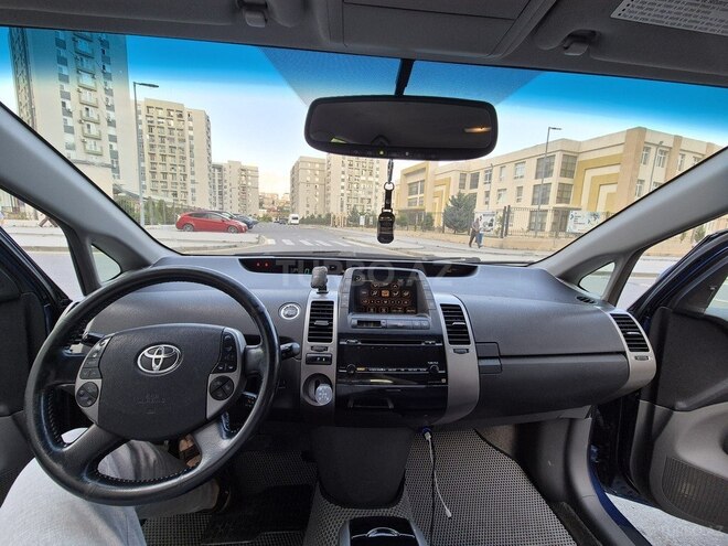 Toyota Prius-9