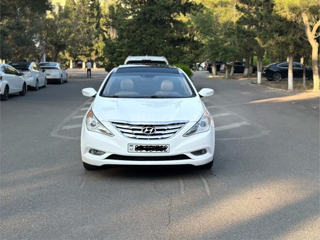 Hyundai Sonata-5