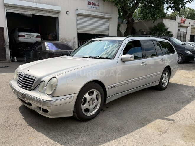 Mercedes E 270-2