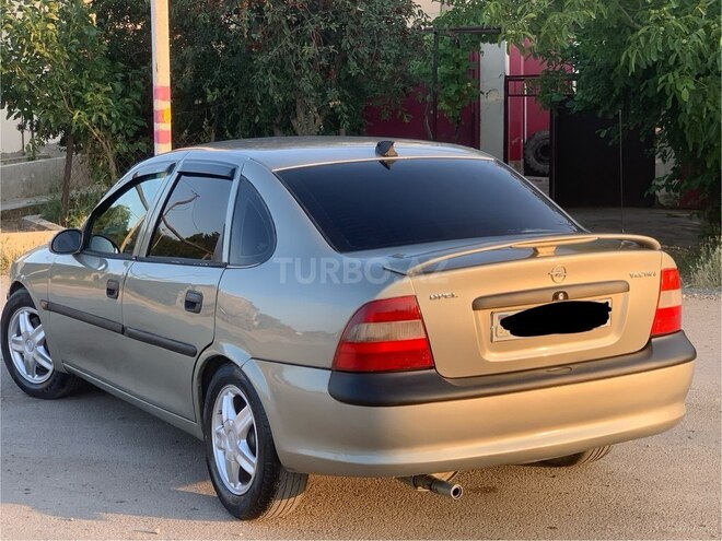 Opel Vectra-5