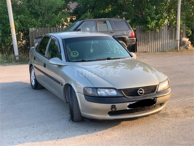 Opel Vectra-10