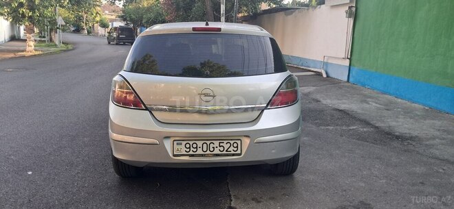 Opel Astra-2