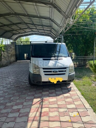 Ford Transit-1