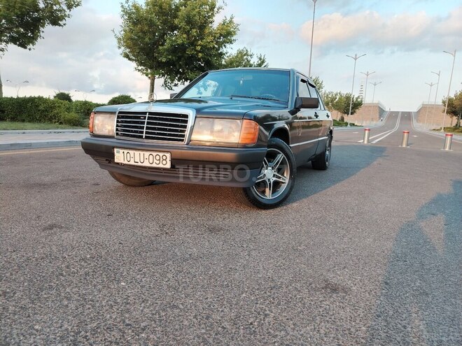 Mercedes 190-5