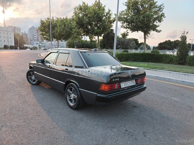 Mercedes 190-7
