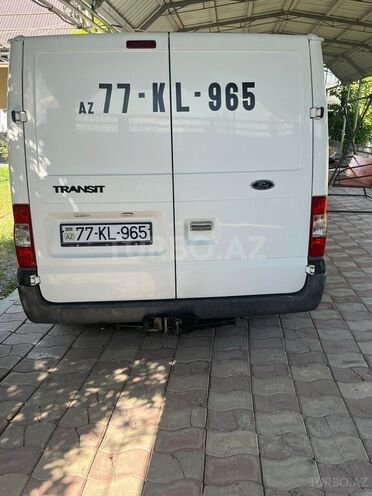 Ford Transit-3
