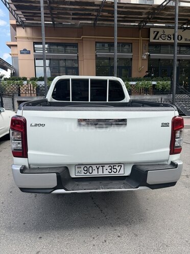 Mitsubishi L200-3