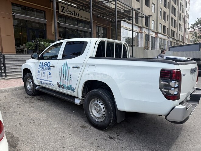 Mitsubishi L200-5