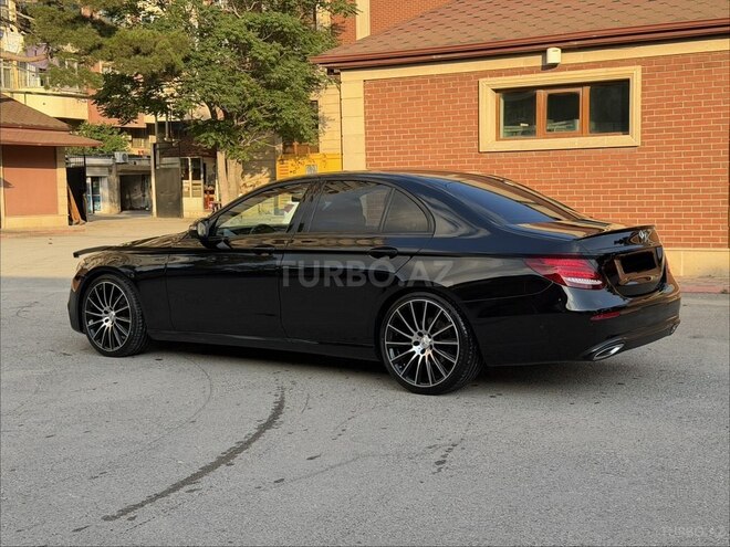 Mercedes E 250-7
