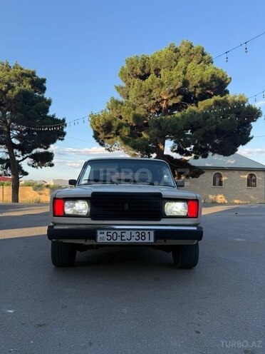 LADA (VAZ) 2107-1