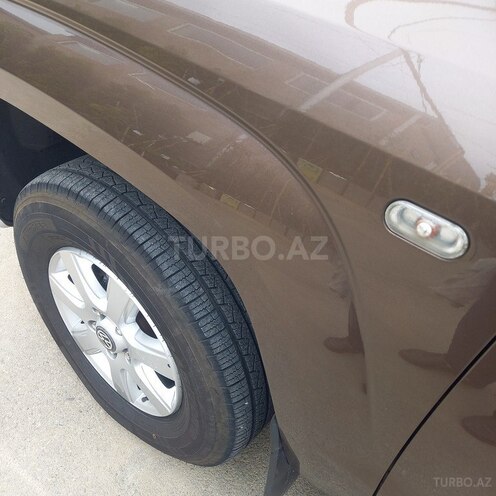 Volkswagen Amarok-7