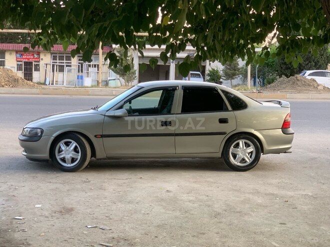 Opel Vectra-16