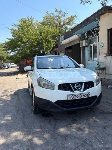 Nissan Qashqai-1