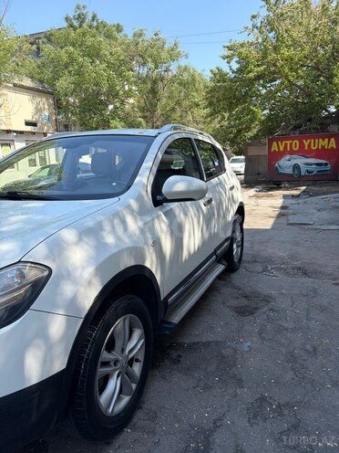 Nissan Qashqai-4