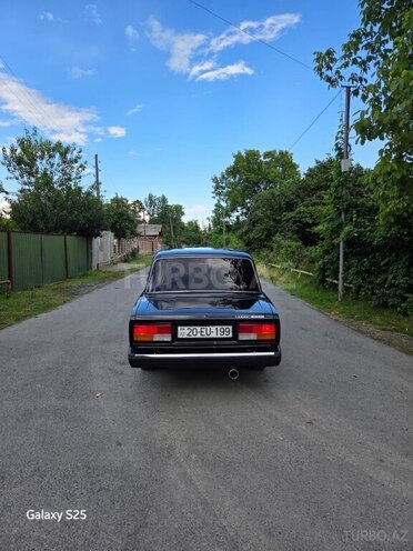 LADA (VAZ) 2107-2