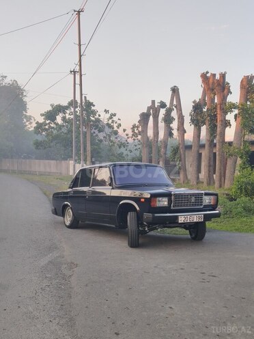 LADA (VAZ) 2107-1