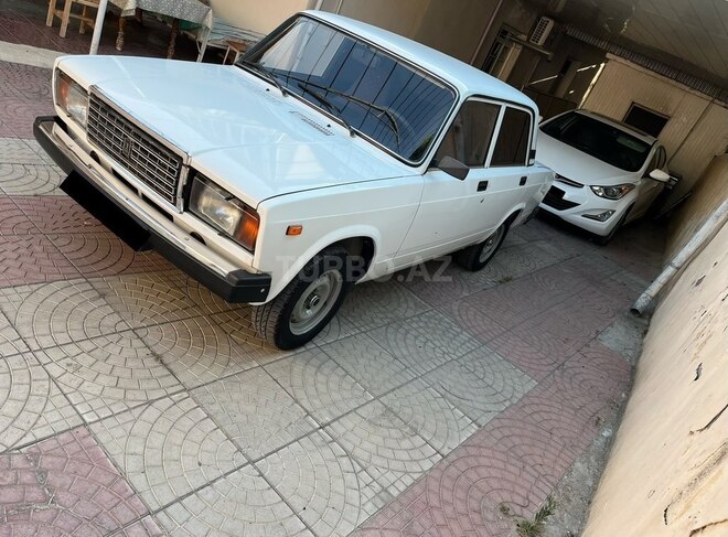 LADA (VAZ) 2107-2