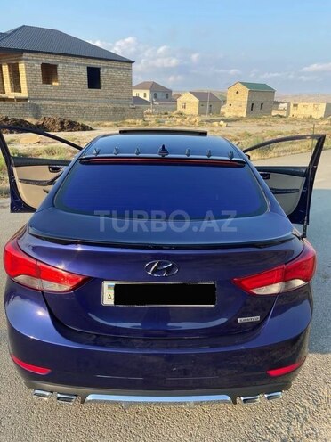 Hyundai Elantra-5