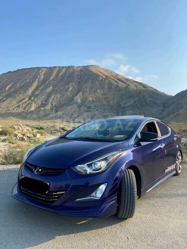 Hyundai Elantra-1