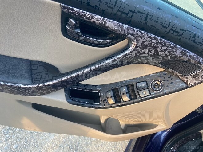 Hyundai Elantra-15