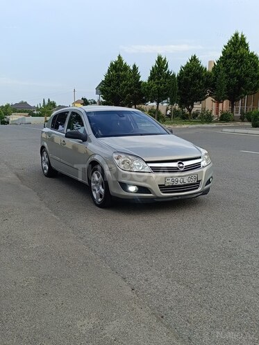 Opel Astra-2