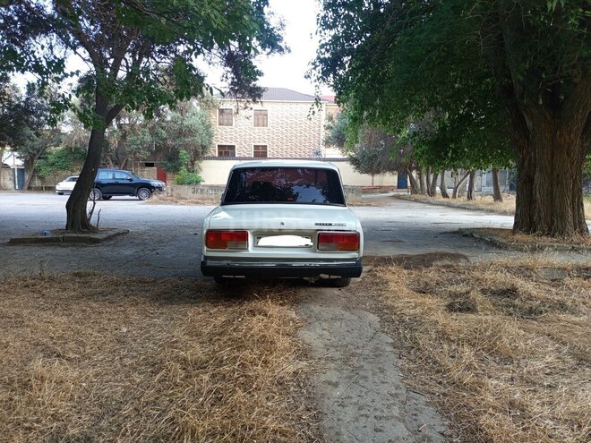 LADA (VAZ) 2107-8