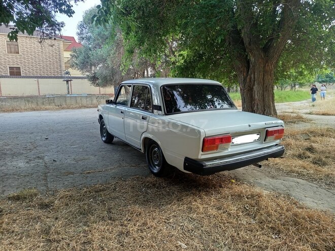 LADA (VAZ) 2107-5