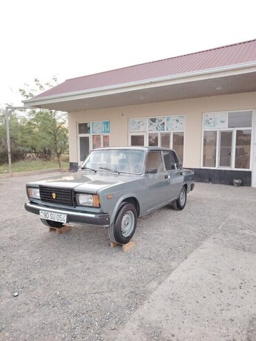 LADA (VAZ) 2107-2